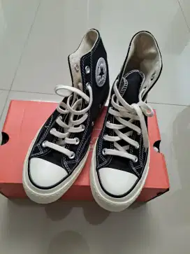 Sepatu Converse High