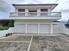 Rumah komersil disewakan cocok buat kantor dan usaha