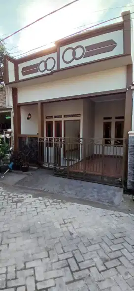 RUMAH BARU SIAP HUNI