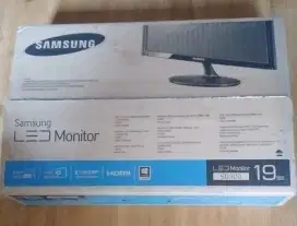SD300 monitor samsung 19inc HDMI /game mode