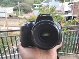 Canon EOS 600 D