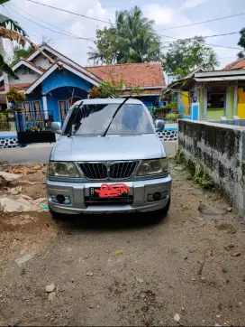 Mitsubishi kuda grandia 1.6 tahun 02 manual