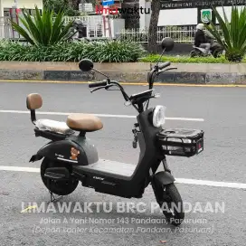 SEPEDA LISTRIK PROMO GRATIS JAS HUJAN