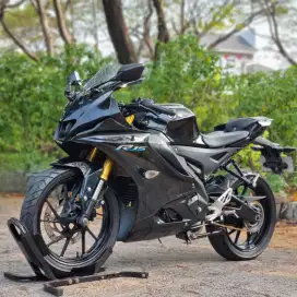 YAMAHA R15 V4 2022 HITAM SIAP GAS PAJAK PANJANG