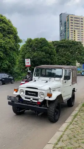 Toyota Land Cruiser FJ 40