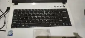 Axioo : Model M72SR