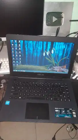 Laptop Asus X453M , cuma dipakai bikin skripsi. Beli tahun 2015