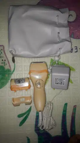 ALAT CUKUR WANITA MODEL : XENIC 2377 T88 MADE IN EUROPE. BISA NEGO !!