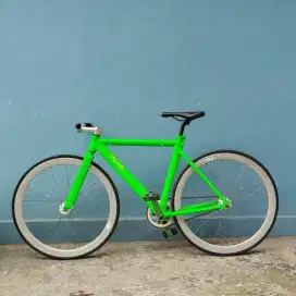 Fixie, fixed gear, single speed doltrap, piksi, fiksi, fixie size 52