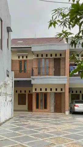 Di Sewakan / Di Kontrakan Rumah 2 Lantai