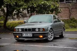 BMW E34 520i (series 5) A/T