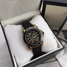 Jam Tangan Gucci Snake Black Gold