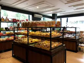 Dibutuhkan Karyawati Outlet / SPG Toko Kue dan Catering Surabaya Timur