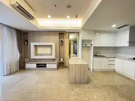 Jual murah apartemen royale springhill kemayoran 1BR 79 meter