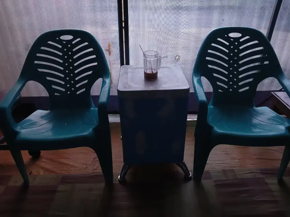 Kursi meja untuk teras juoz istimewa