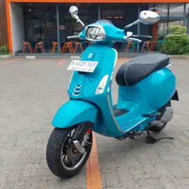 Vespa sprin 150 abs 2023 dp kedit 2juta