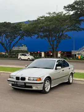 Bmw e36 323i 1998 AT low km