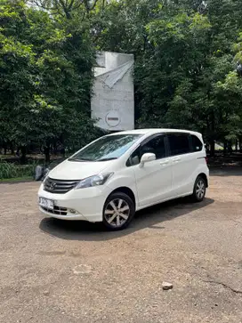 Honda Freed 2011 Bensin