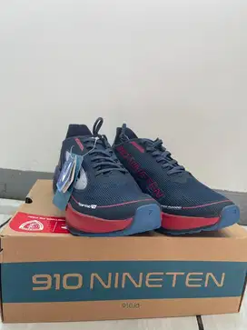 BNIN Sepatu Lari 910 Free kaos Kaki