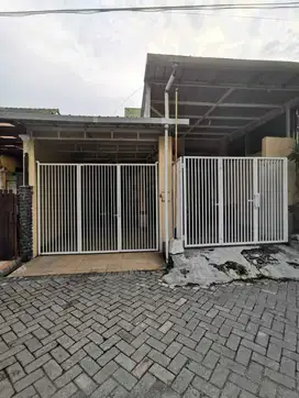 Rumah Surabaya Barat Taman Pondok Indah Wiyung