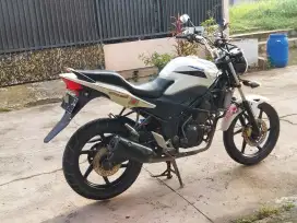 CB 150R 2014 Putih Pemakaian Pribadi CB150R