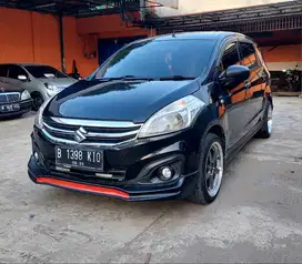 Di jual mobil ertiga gl 2016 mT