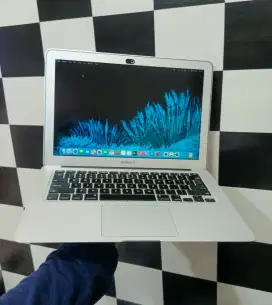 Macbook air 2015 super slim core.i5 Ram4GB/ssd256GB bogor