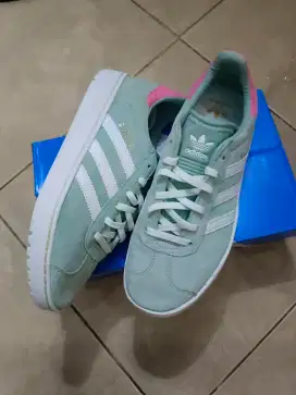 Sepatu Adidas Gazzele