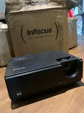 Proyektor Bekas Infocus PJD6210