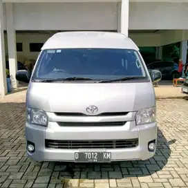 TOYOTA HIACE COMMUTER 2.5 MT 2020