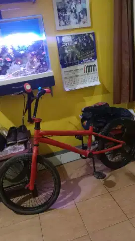 Dijual sepeda anak bmx no 18