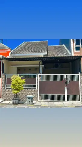 Rumah Minimalis Kebraon Manis Harga Dibawah 1 M, 20 menit ke Pakuwon M