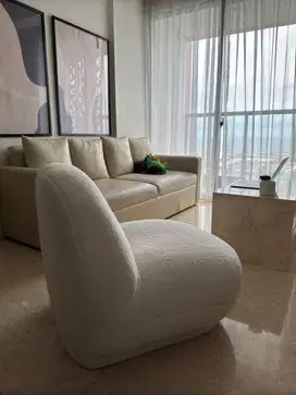 Sofa bulu putih aesthetic