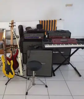 Set Gitar Bass Keyboard Ampli