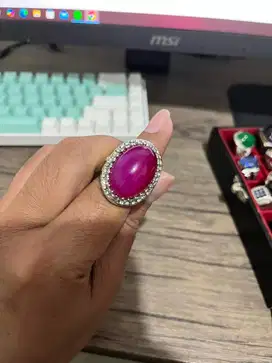 cincin batu ruby