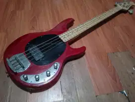 Gitar bass aktif stringray 4 senar