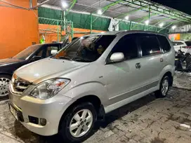 Toyota Avanza 2010 Bensin