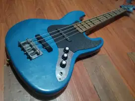 Gitar bass bekas jazz bass