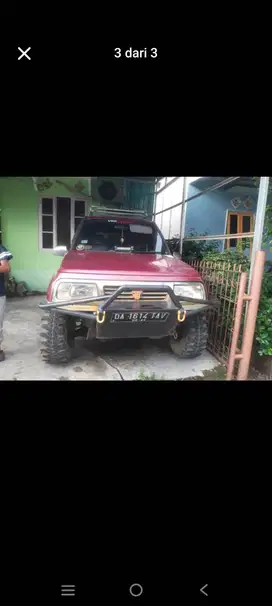 Mobil escudo jlx thn 95