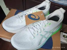 Sepatu Lari Asics Gel kayano 31