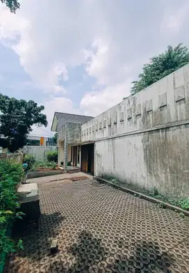 Tanah di Griya Loka, Tangerang 1.049 m²