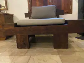 Sepasang Kursi Jati