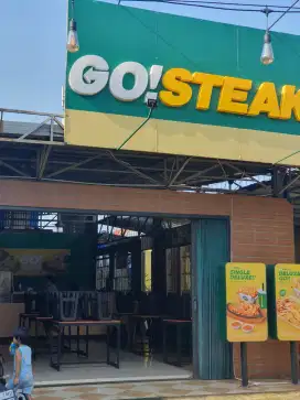 Lowongan kerja direstoran diutamakan utk yg tinggal disekitar restoran