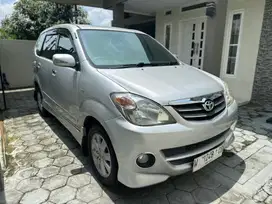 Toyota Avanza S matic