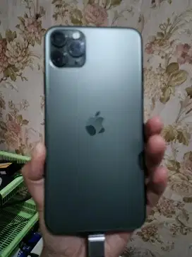 iphone 11 promax 64gb minus rmaaih bisa di pakai