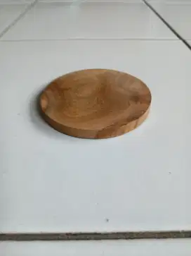 Coaster atau tatakan gelas dari kayu jati