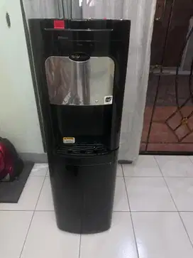 Dijual dispenser sharp bekas murah galon bawah normal panas dingin bu