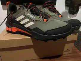 Adidas Terrex AX4 GTX BNIB ukuran 43 1/3 Gotex