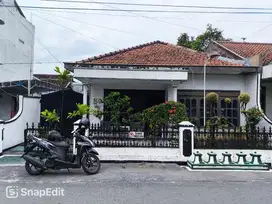 rumah murah luas tepi jalan dekat konimex cemani solo