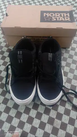 Sepatu keren North Star/Bata